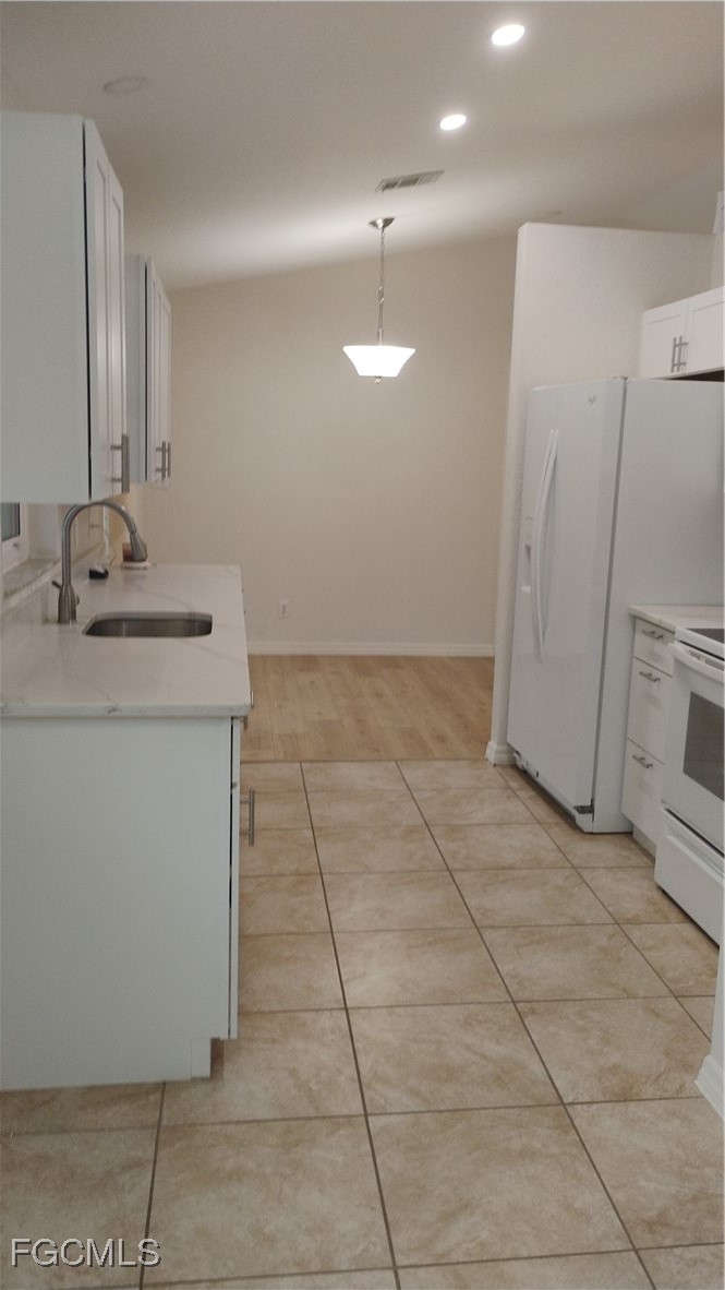 2 Bed SingleFamilyResidence for Sale in Port Charlotte, photo 5