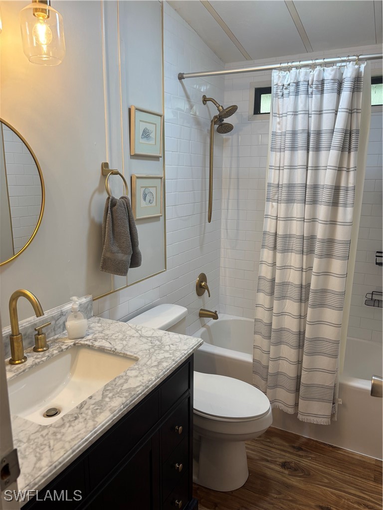 2 Bed Waterfront Home for Sale in Riverwood, FL, $224,900 — photo 5