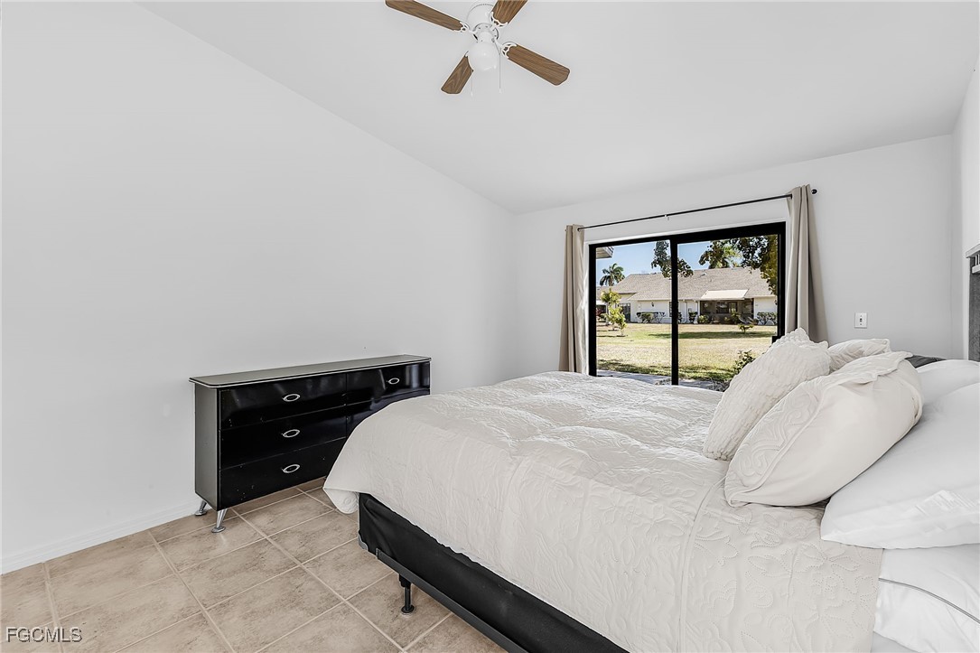 2 Bed Attached for Sale in Cape Coral, photo 5