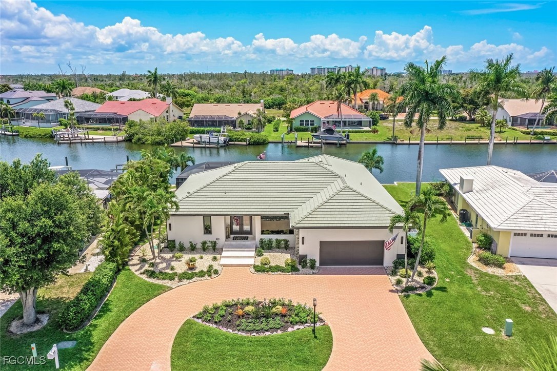 3 Bed Pool Home for Sale in Palm Acres, photo 5