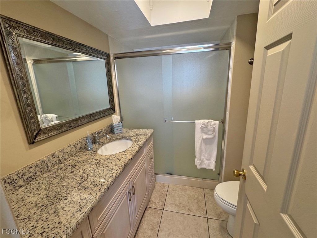 2 Bed Pool Home for Sale in Carlos Pointe, FL, $469,900 — photo 5