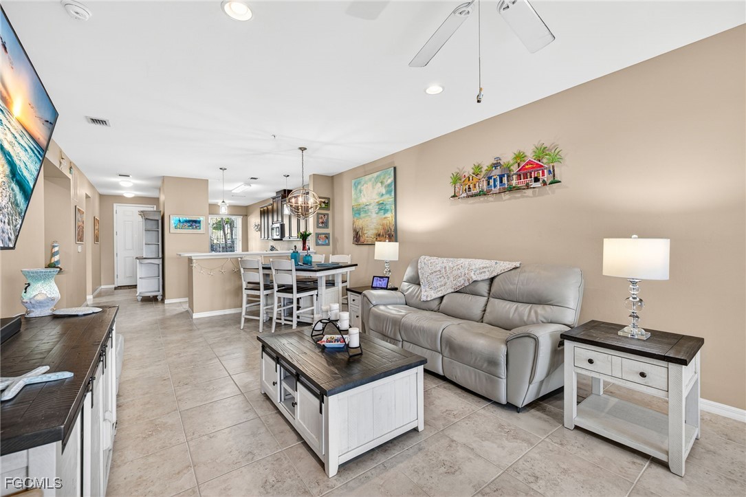 2 Bed Condominium for Sale in Fort Myers, photo 5