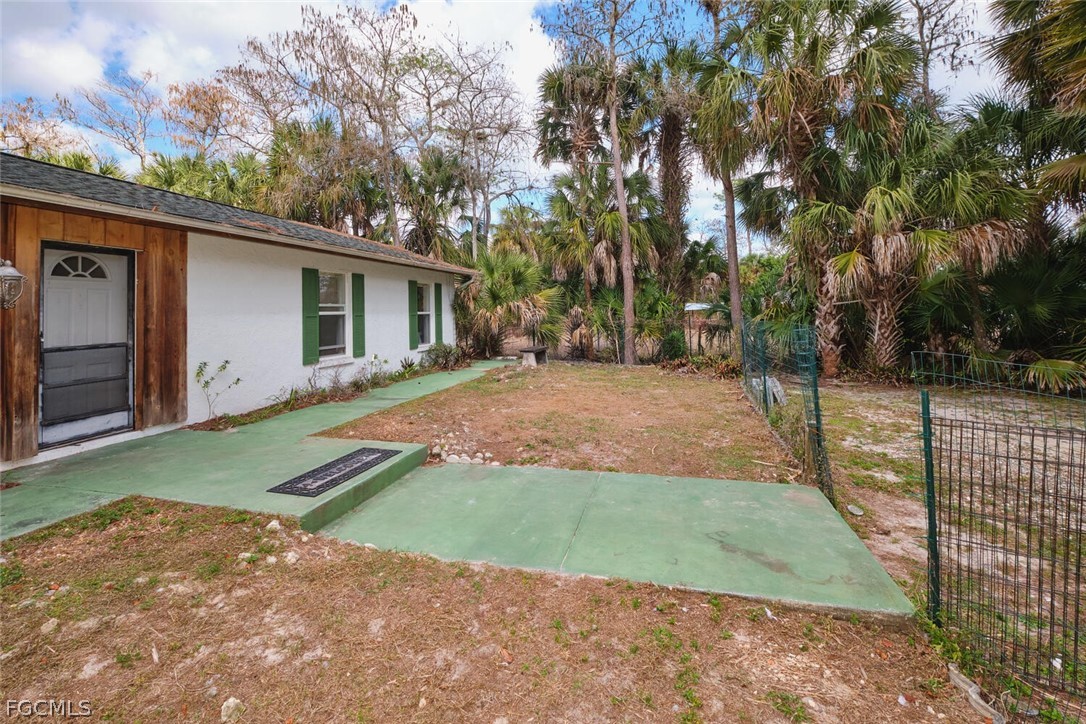 3 Bed SingleFamilyResidence for Sale in Naples, photo 5