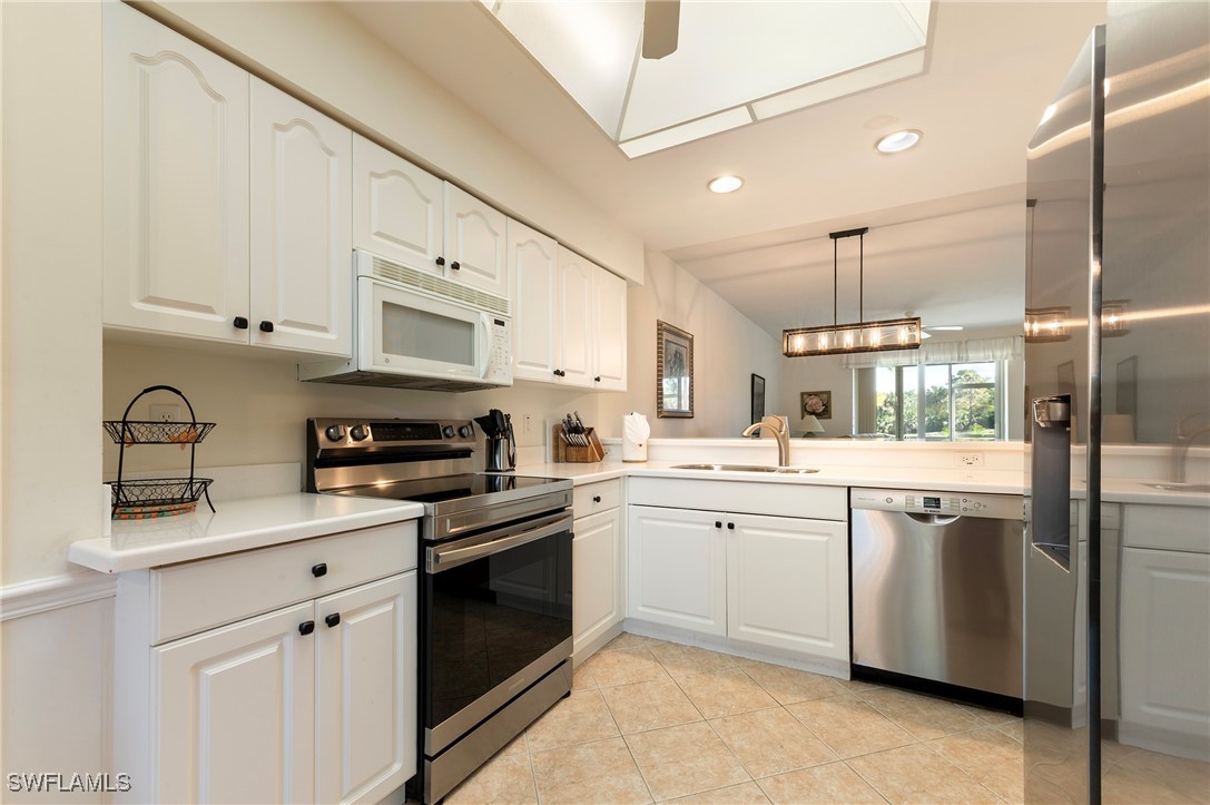 2 Bed Condominium for Sale in Bonita Springs, FL, $299,000 — photo 5