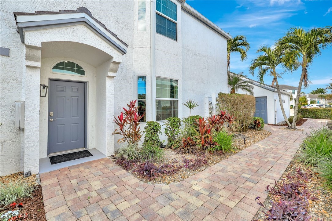 2 Bed Waterfront Home for Sale in Naples, photo 5