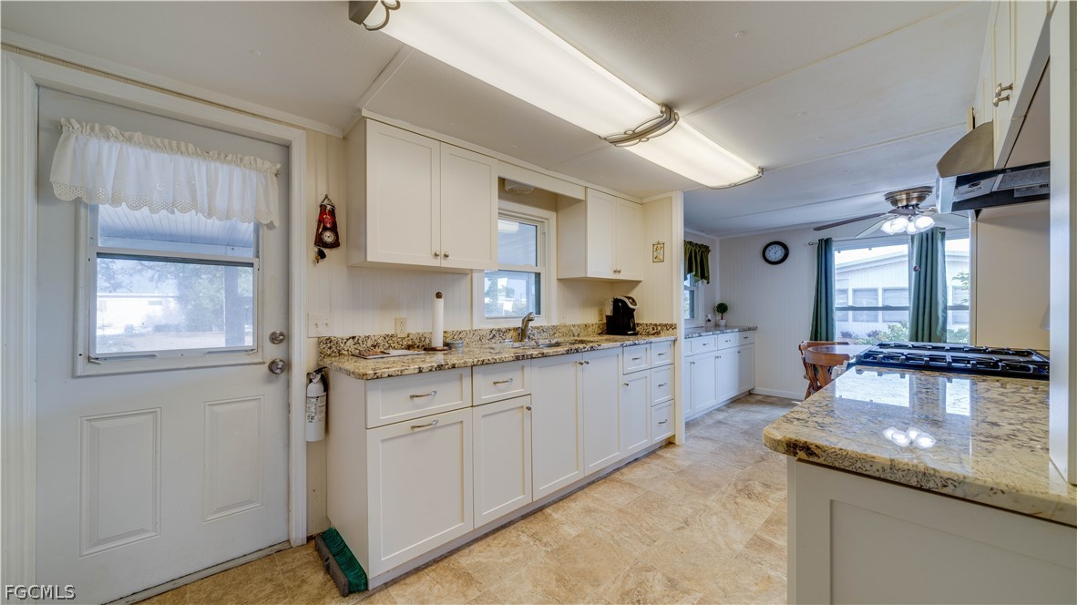 2 Bed ManufacturedHome for Sale in Flamingo Bay, photo 5