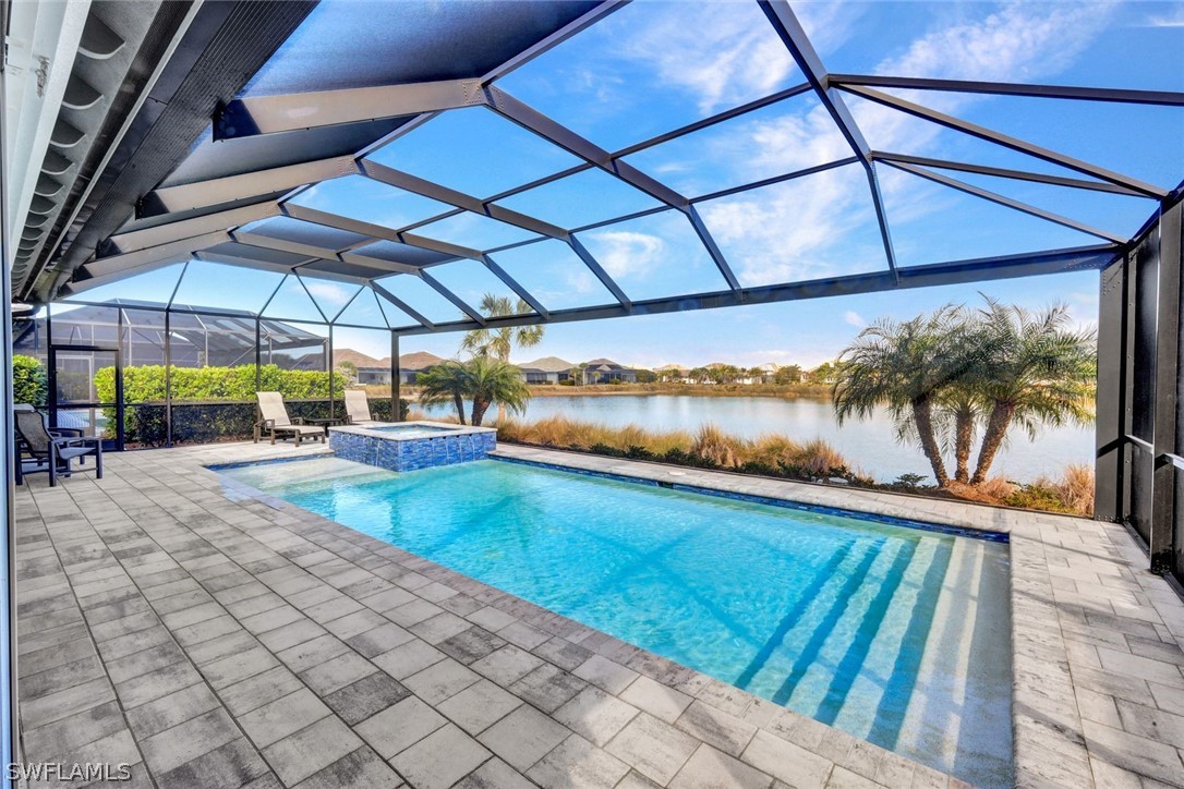 3 Bed Pool Home for Sale in Naples, photo 5