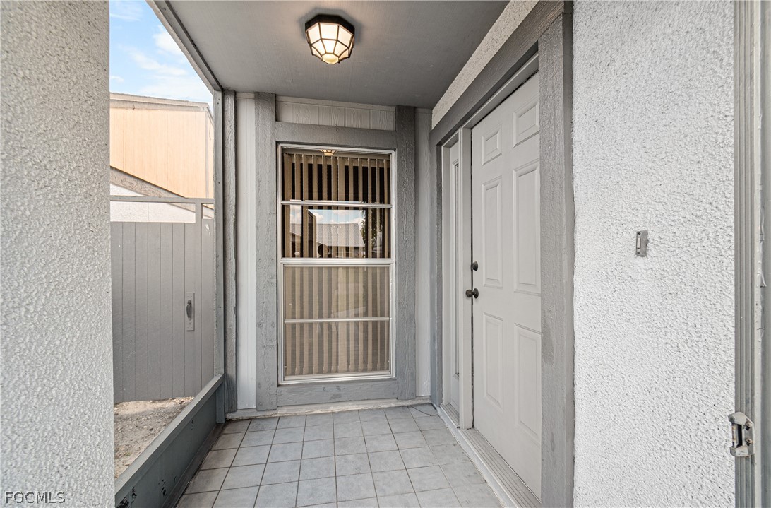 3 Bed SingleFamilyResidence for Sale in Lehigh Acres, photo 5
