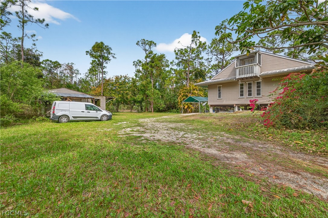 2 Bed SingleFamilyResidence for Sale in Fort Myers, FL — photo 5
