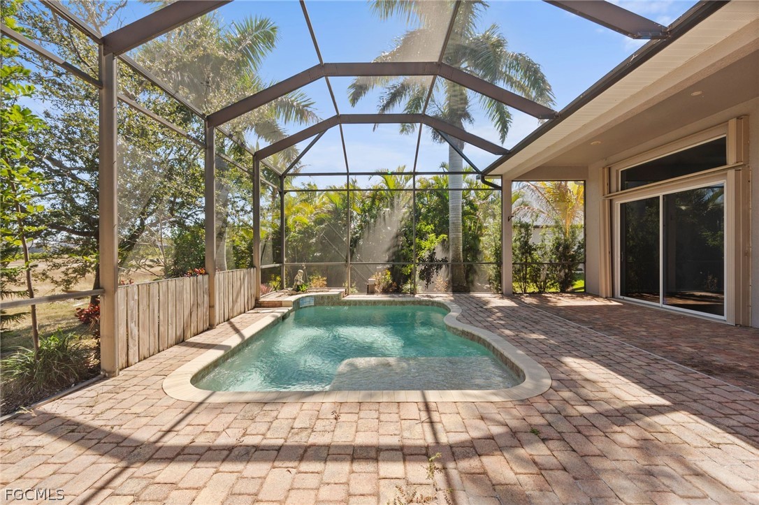 3 Bed Pool Home for Sale in Cape Coral, photo 5