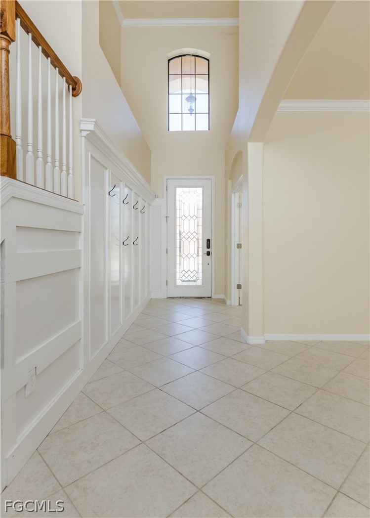 6 Bed Waterfront Home for Sale in Fort Myers, FL, $429,000 — photo 5