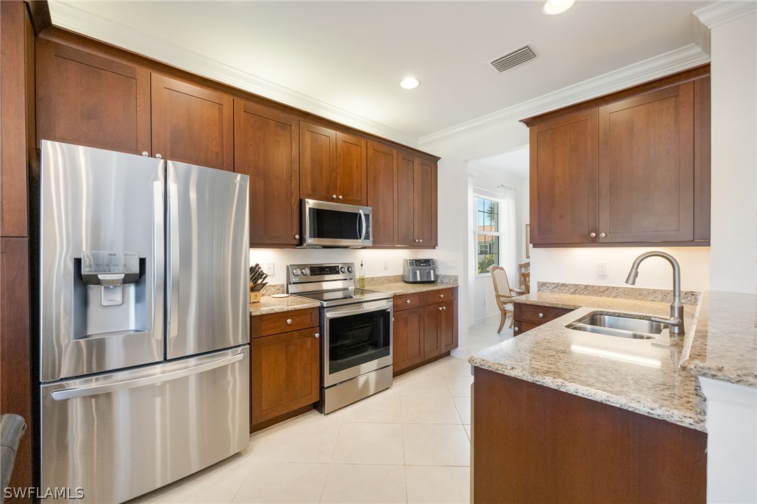 3 Bed Waterfront Home for Sale in Naples, FL, $565,000 — photo 5