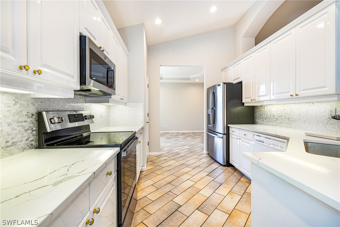 3 Bed Condominium for Sale in Turtle Point, photo 5