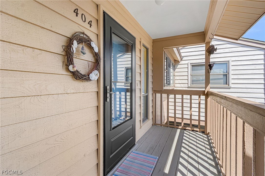 2 Bed Waterfront Home for Sale in Bokeelia, photo 5