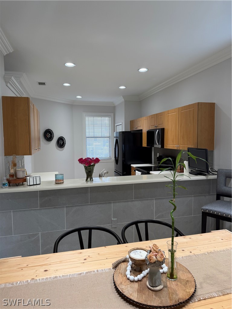 3 Bed SingleFamilyResidence for Sale in Naples, FL, $450,000 — photo 5