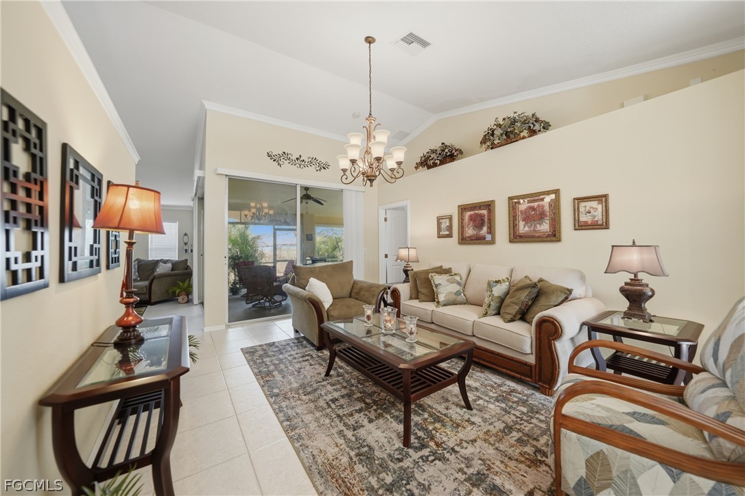 3 Bed SingleFamilyResidence for Sale in Cape Coral, photo 5