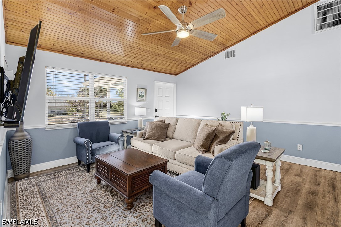 2 Bed SingleFamilyResidence for Sale in Pine Island, photo 5