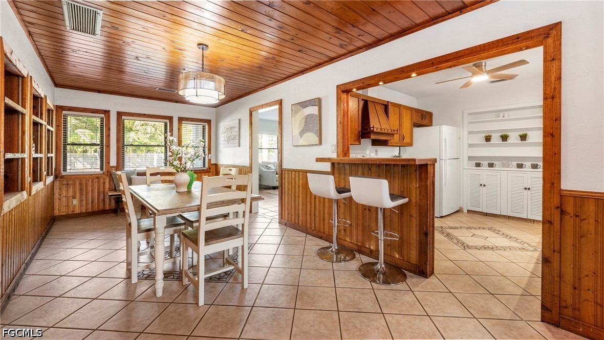 3 Bed SingleFamilyResidence for Sale in Fort Myers, FL — photo 5