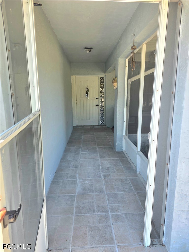 3 Bed SingleFamilyResidence for Sale in Lehigh Acres, photo 5