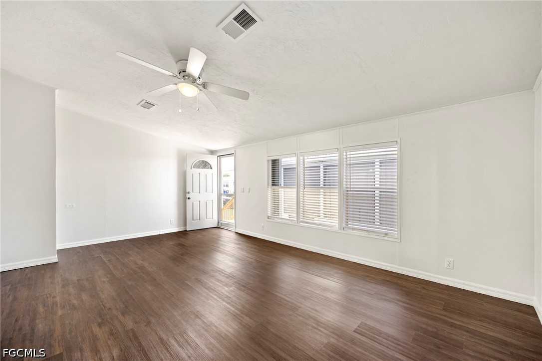 3 Bed ManufacturedHome for Sale in Fort Myers, FL, $175,000 — photo 5
