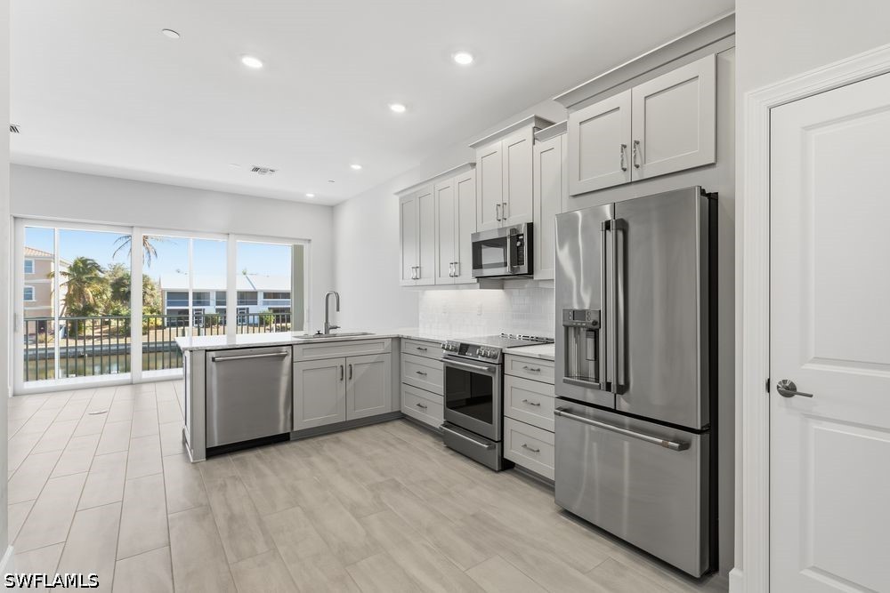 4 Bed Waterfront Home for Sale in Seahaven, photo 5