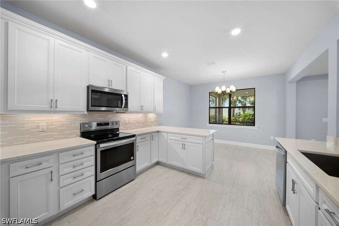 3 Bed SingleFamilyResidence for Sale in Westbrook, photo 5