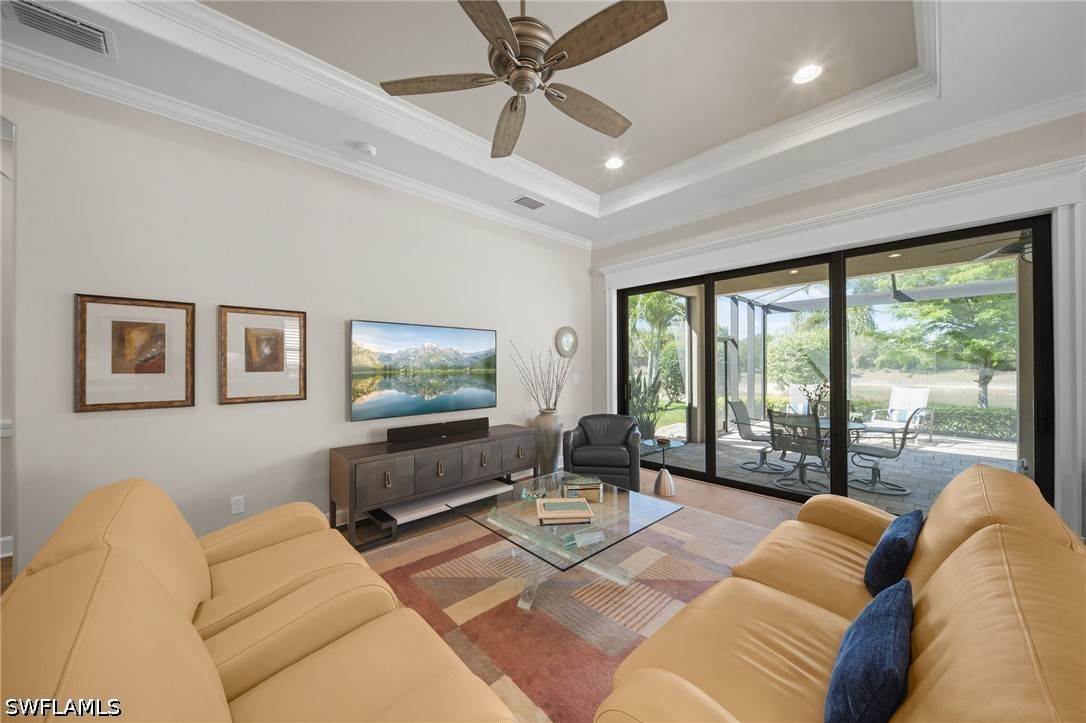 3 Bed SingleFamilyResidence for Sale in Esplanade, photo 5