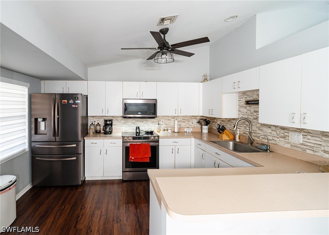 3 Bed SingleFamilyResidence for Sale in Naples, photo 5