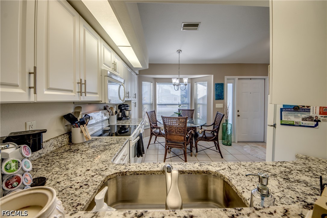 2 Bed Attached for Sale in Cape Coral, FL — photo 5