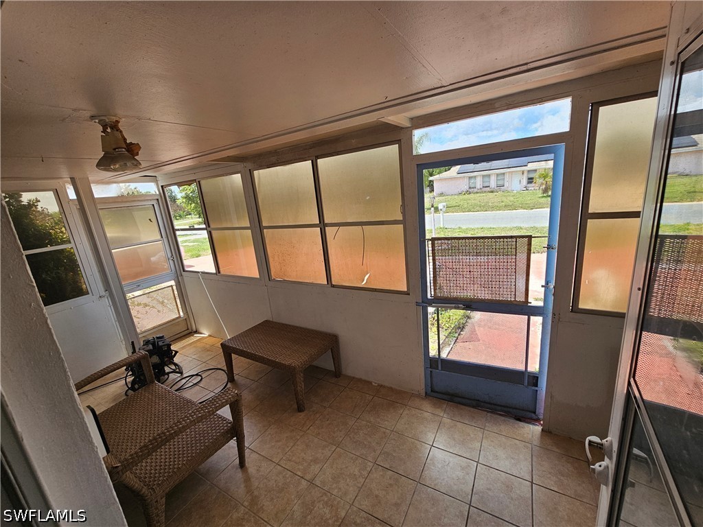 3 Bed SingleFamilyResidence for Sale in Parkwood, FL — photo 5