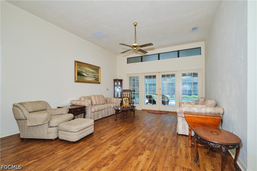 5 Bed Pool Home for Sale in Daughtreys Creek, FL — photo 5