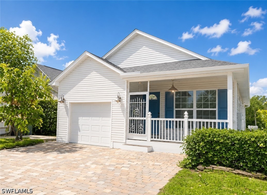 2 Bed Waterfront Home for Sale in Naples, photo 5