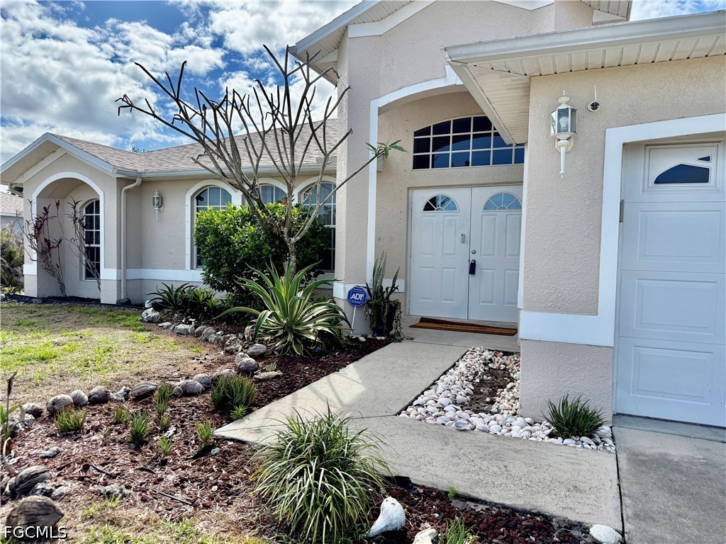 3 Bed SingleFamilyResidence for Sale in Lehigh Acres, FL — photo 5
