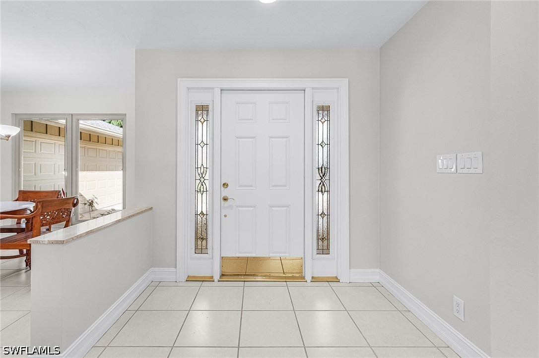 3 Bed Pool Home for Sale in Kings Lake, photo 5