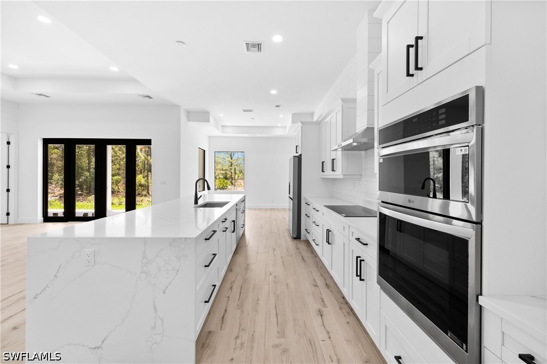 3 Bed SingleFamilyResidence for Sale in Naples, FL, $649,900 — photo 5