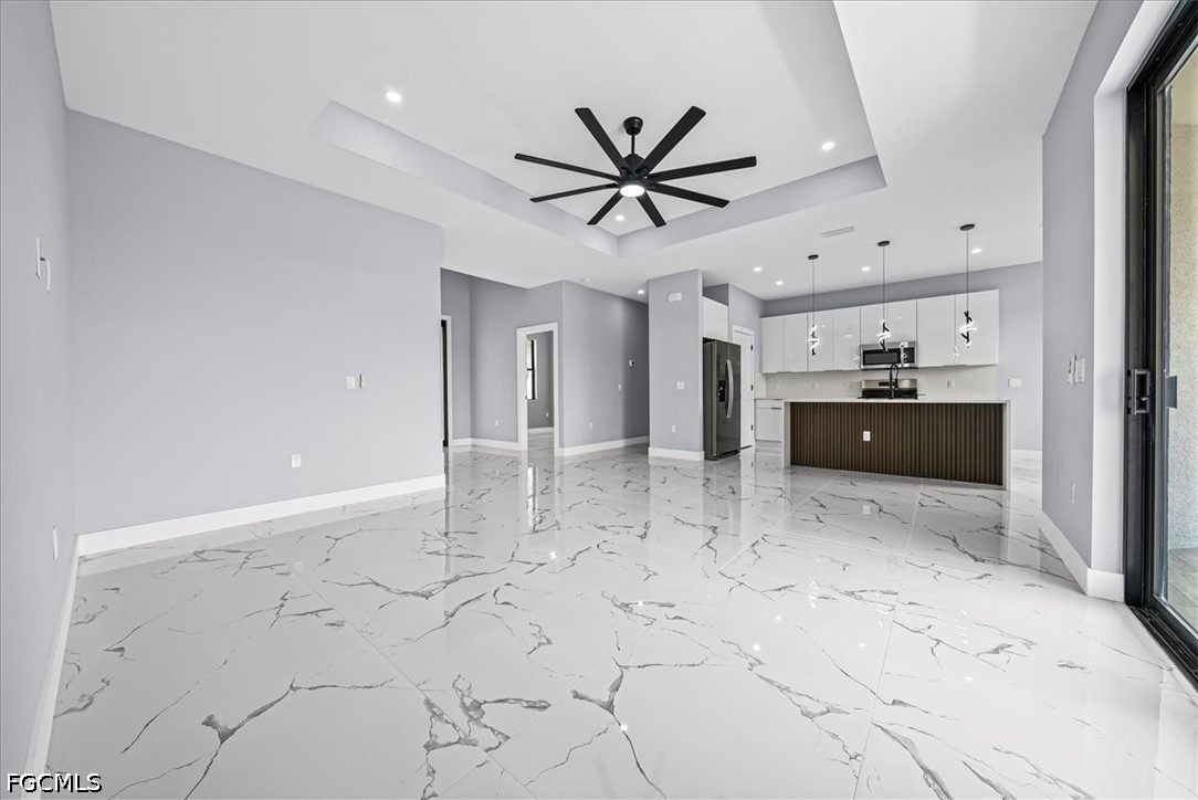 4 Bed SingleFamilyResidence for Sale in Lehigh Acres, photo 5