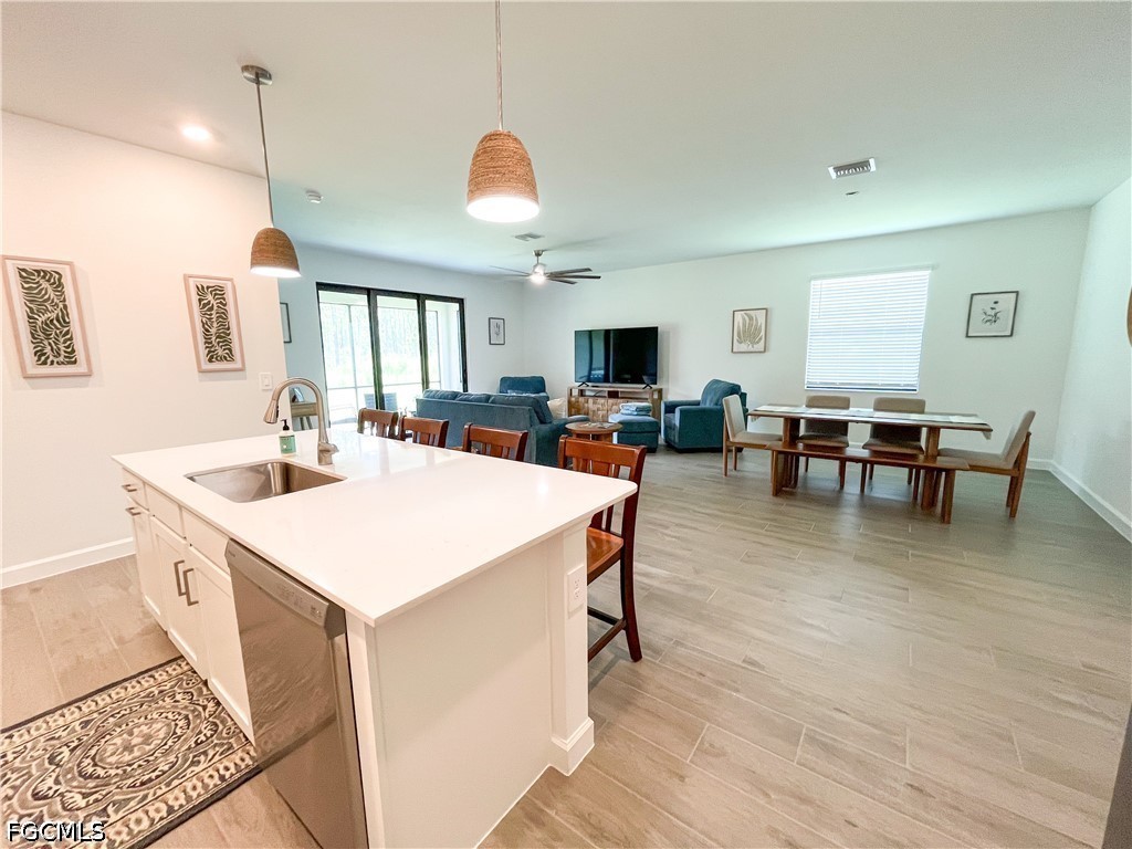 4 Bed SingleFamilyResidence for Sale in Timber Creek, photo 5
