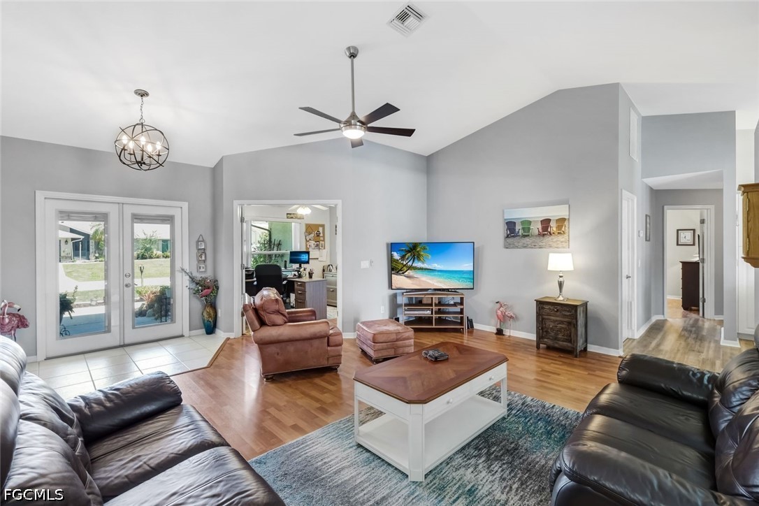 3 Bed Pool Home for Sale in Cape Coral, photo 5