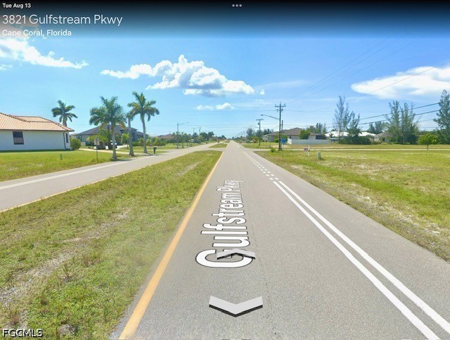 Waterfront Home for Sale in Cape Coral, FL, $139,000 — photo 5