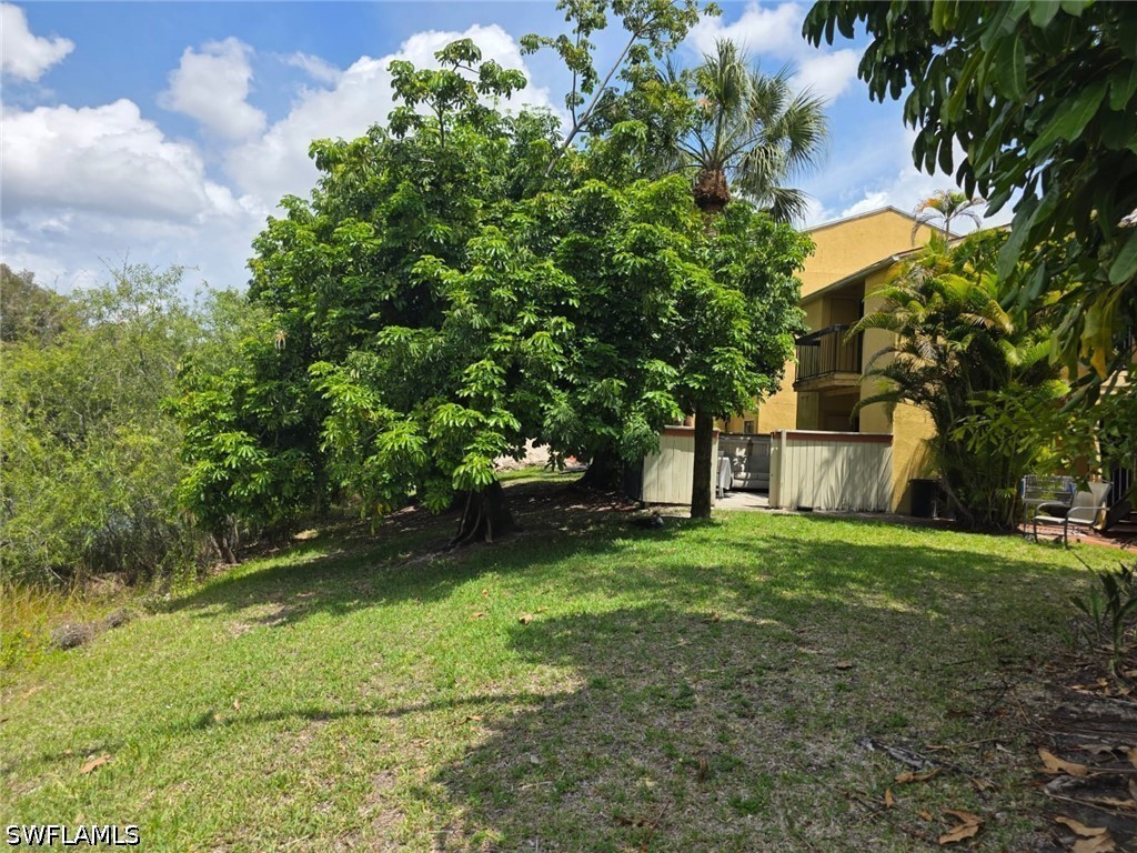 1 Bed Pool Home for Sale in Village Creek, photo 5