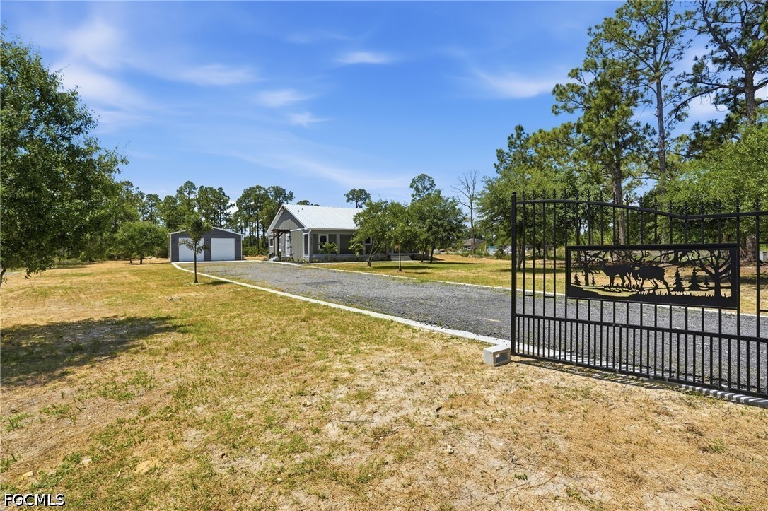 3 Bed SingleFamilyResidence for Sale in Labelle, photo 5