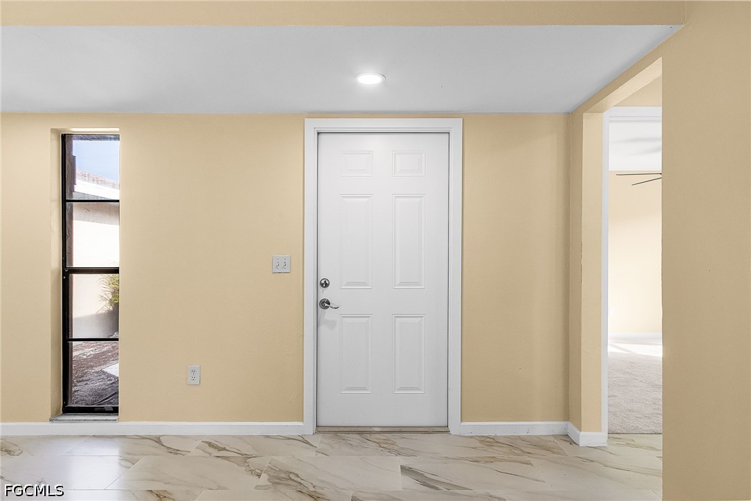 3 Bed SingleFamilyResidence for Sale in Cape Coral, photo 5