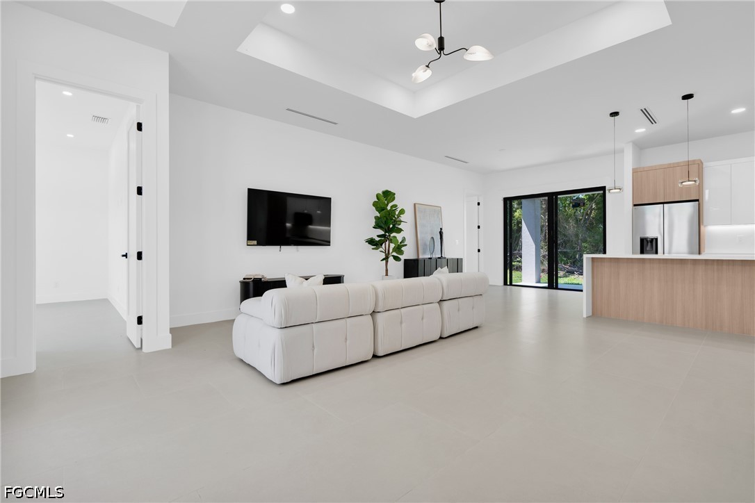 4 Bed SingleFamilyResidence for Sale in Lehigh Acres, photo 5