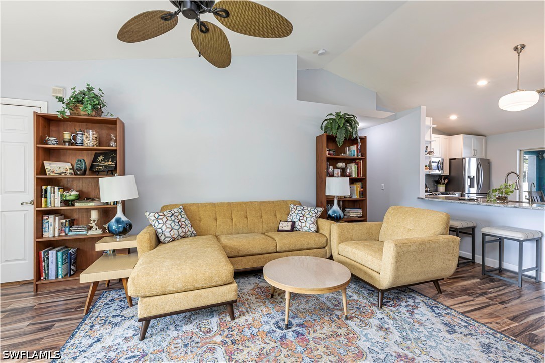 3 Bed Pool Home for Sale in Cape Coral, photo 5
