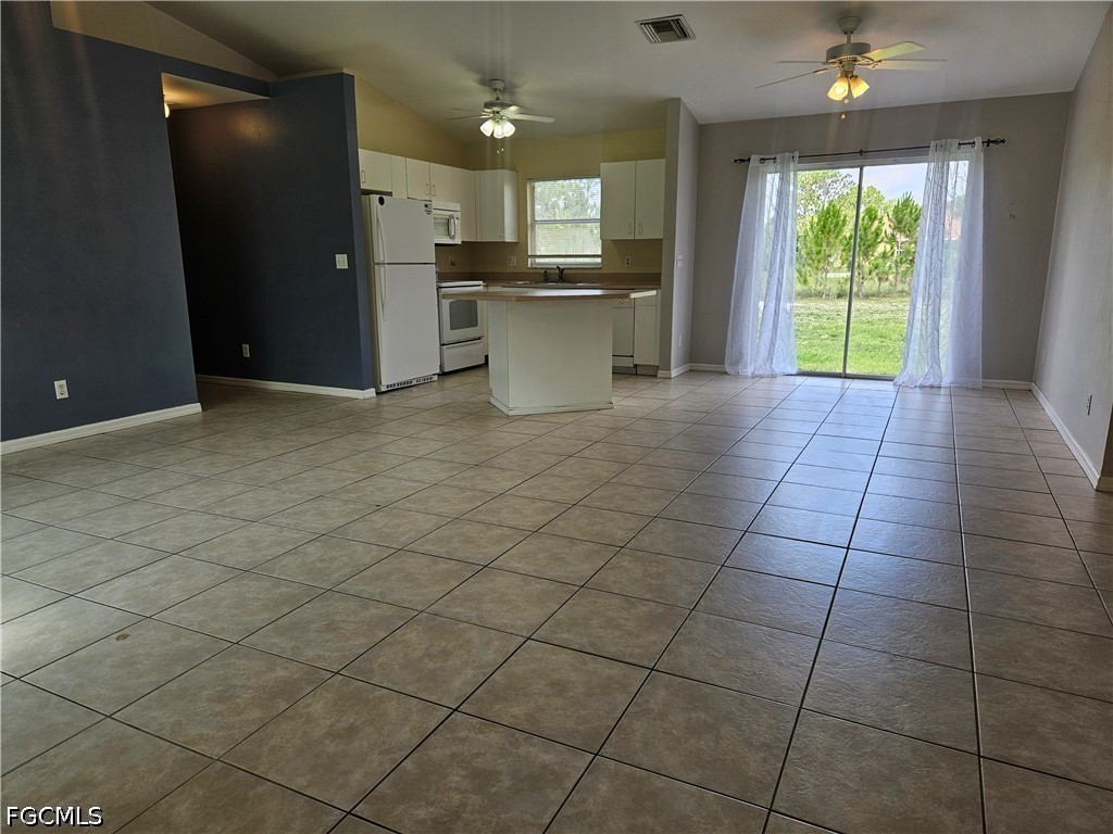 3 Bed SingleFamilyResidence for Sale in Lehigh Acres, FL — photo 5