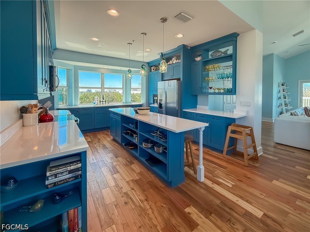 4 Bed Pool Home for Sale in Upper Captiva, photo 5