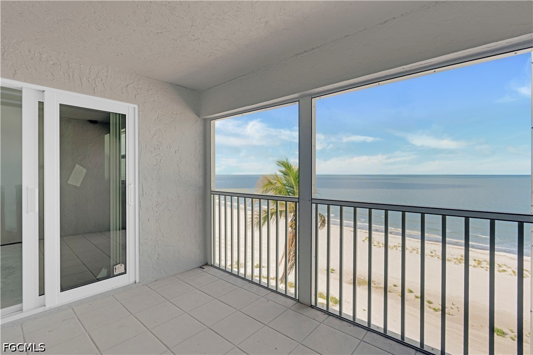 2 Bed Waterfront Home for Sale in Smugglers Cove Condo, FL — photo 5
