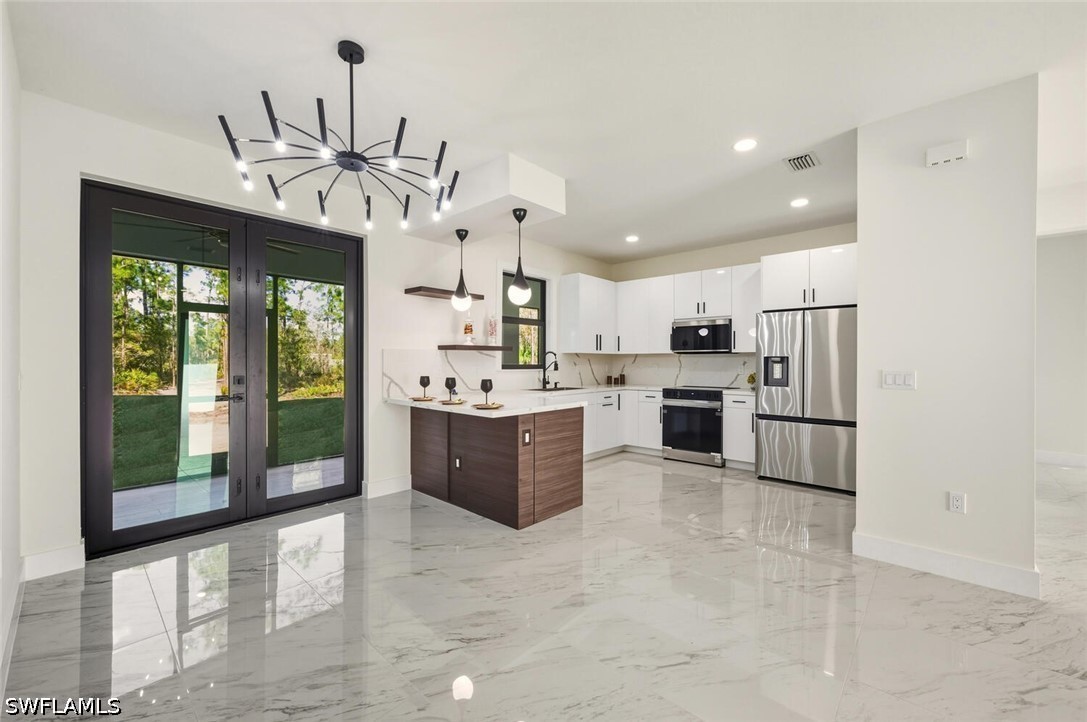 3 Bed SingleFamilyResidence for Sale in Naples, photo 5