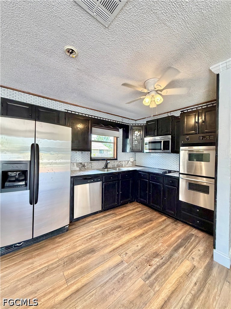 3 Bed SingleFamilyResidence for Sale in San Carlos Park, photo 5
