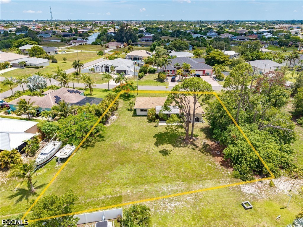 3 Bed SingleFamilyResidence for Sale in Cape Coral, FL — photo 5
